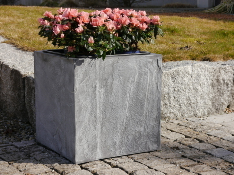 Blumenkübel ROCKS wie Naturstein, grau 50x50x50